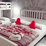 Mara House